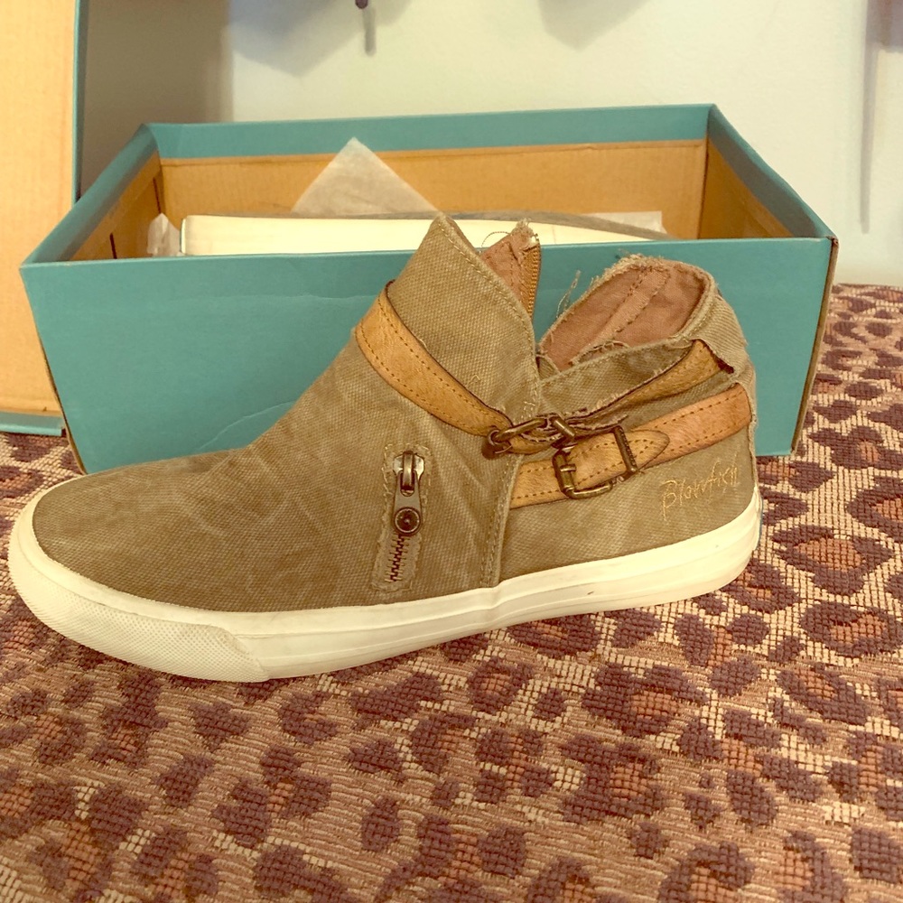 Blowfish sneaker